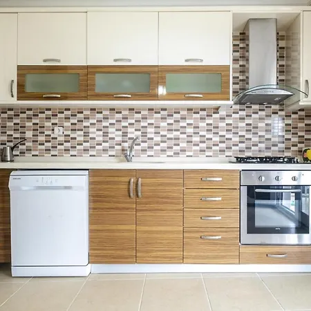 Peaceful Flat With Balcony In Kartepe Apartman *