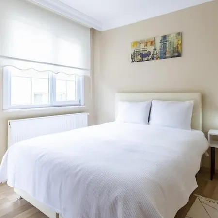 Peaceful Flat With Balcony In Kartepe *